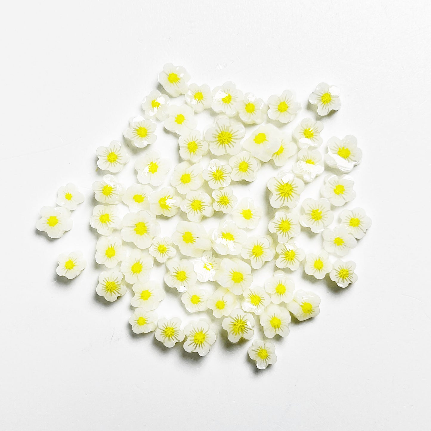 White and yellow flower - Tabitha’s Glass Emporium