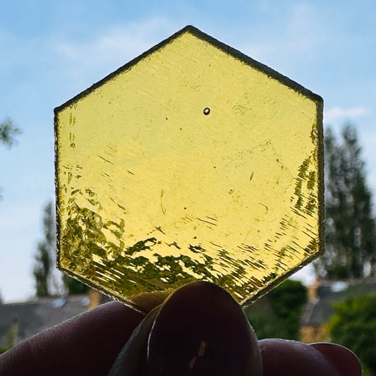 Amber hexagon 4cm