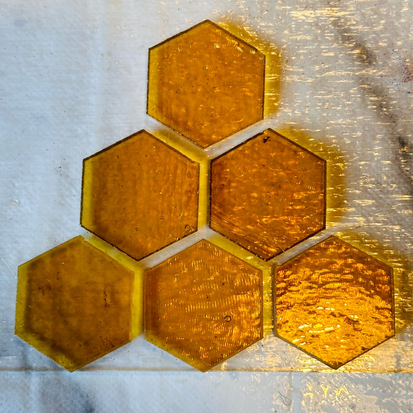 Amber hexagon 4cm