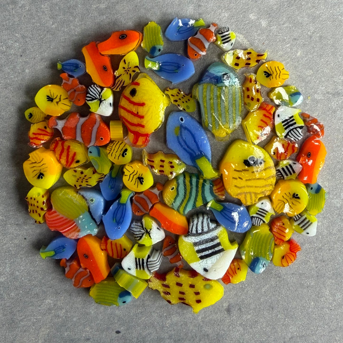 MIXED SIZES – TROPICAL FISH MIX – 90COE- Tabitha’s Glass Emporium